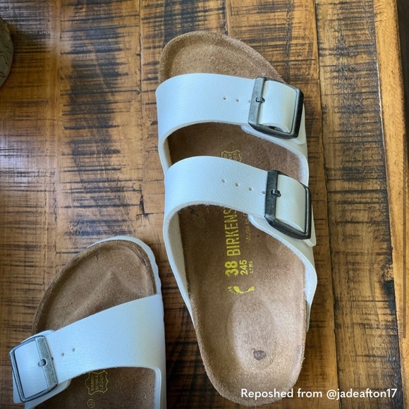 White Birkenstock Arizonas - Picture 3 of 7